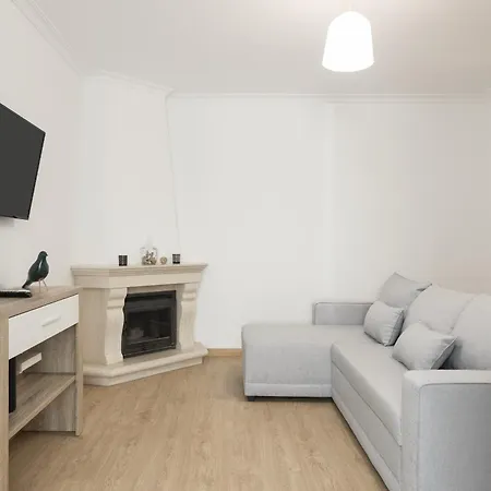 Apartmán Miral Beachside 3 - By Hd *