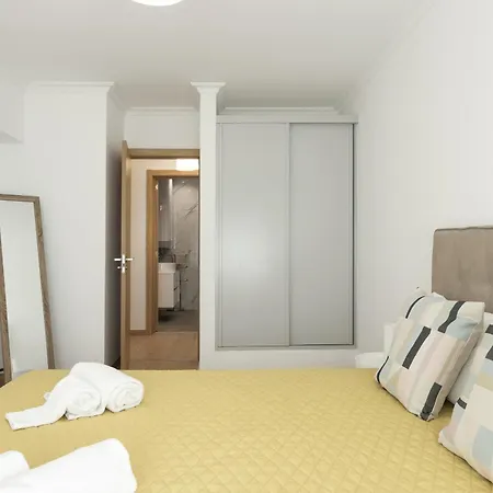 Miral Beachside 3 - By Hd Apartmán *