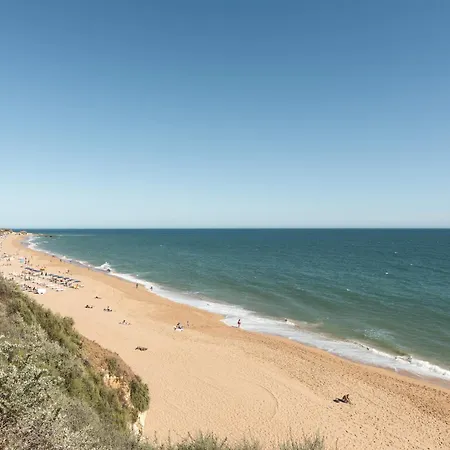 Apartmán Miral Beachside 3 - By Hd *